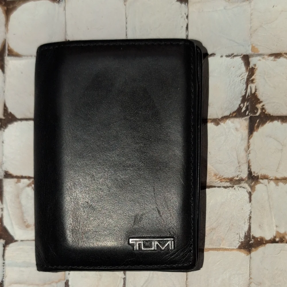 Tumi Black Leather Card Holder